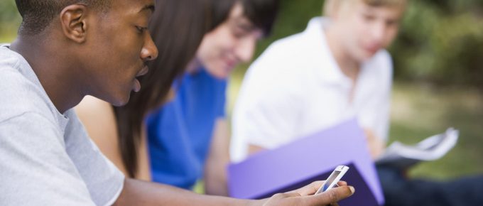 twitter and teens 680x290 - Twitter and Teens: How To Address Cyberbullying
